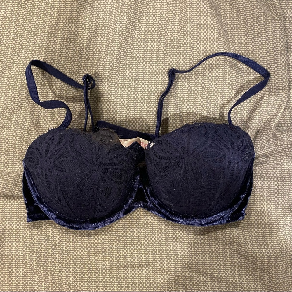 Blue lace with velvet